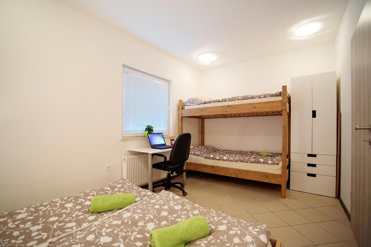 Sweet Apartments With Free Private Parking リュブリャナ エクステリア 写真