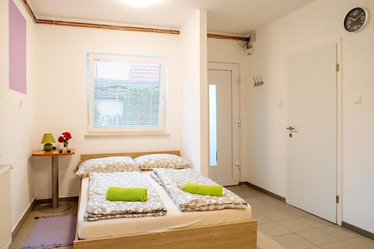 Sweet Apartments With Free Private Parking リュブリャナ 部屋 写真